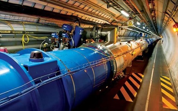 megalos-epitaxuntis-adronion-lhc-cern