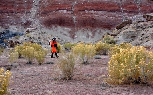 pol-sokolof-ereunitikos-stathmos-mars-desert