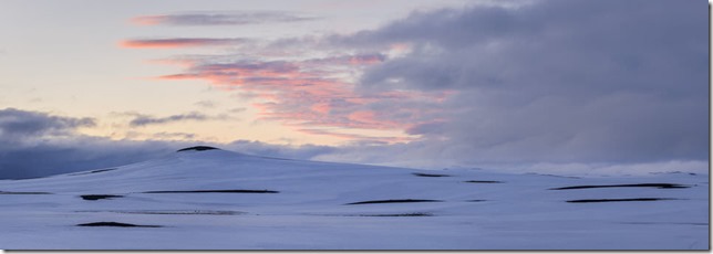 Similar-shape-in-rocks-and-clouds